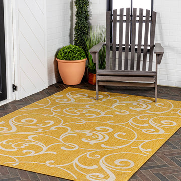 Maribel Traditional Classic All-Over Scroll Area Rug